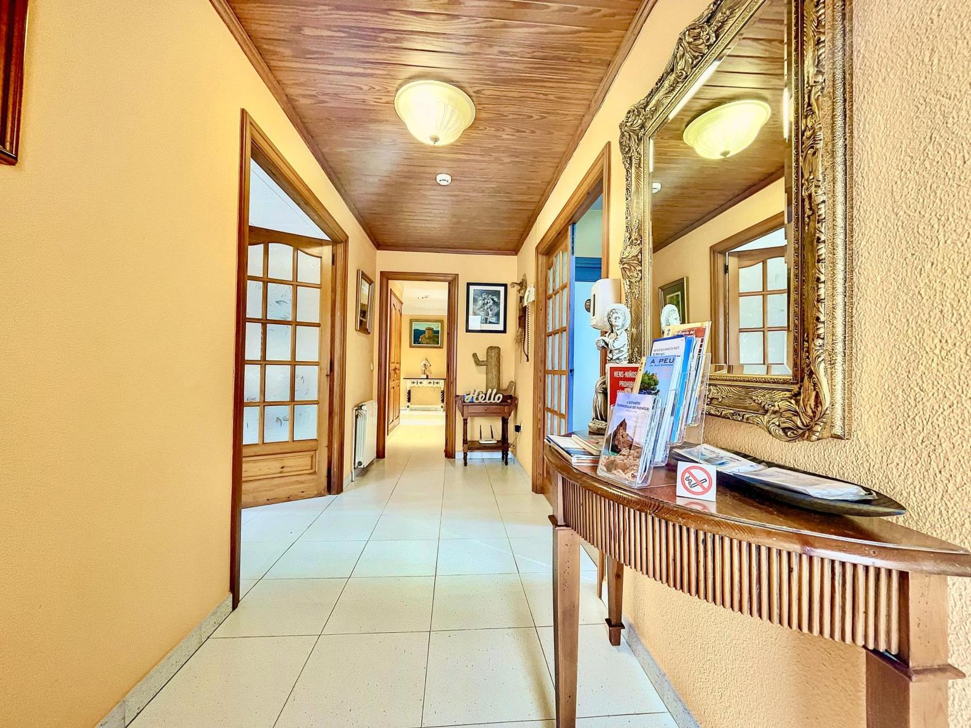 ל'אסטרטיט Casa Rural Hipica Mas Paguina מראה חיצוני תמונה