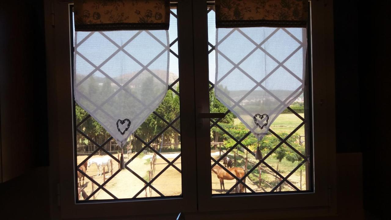 ל'אסטרטיט Casa Rural Hipica Mas Paguina מראה חיצוני תמונה